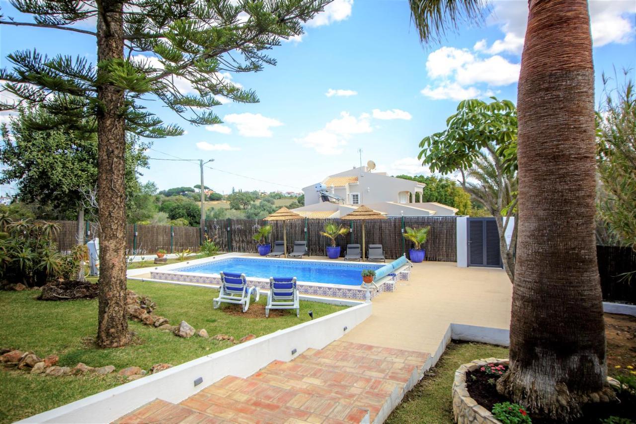 Villa Yvonne,Private Pool,Private Parking 1,7 Km From The Beatch 阿尔布费拉 外观 照片