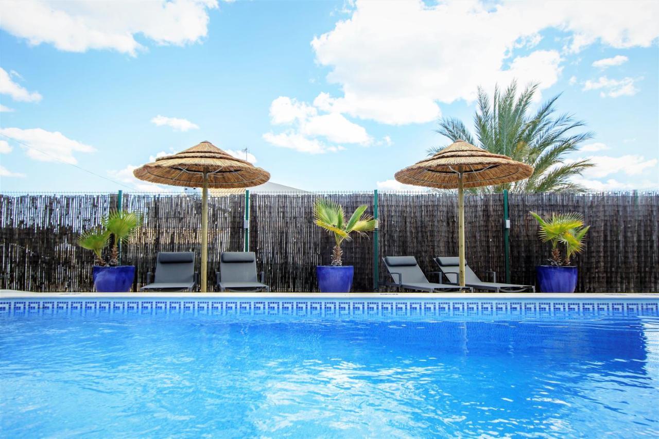 Villa Yvonne,Private Pool,Private Parking 1,7 Km From The Beatch 阿尔布费拉 外观 照片