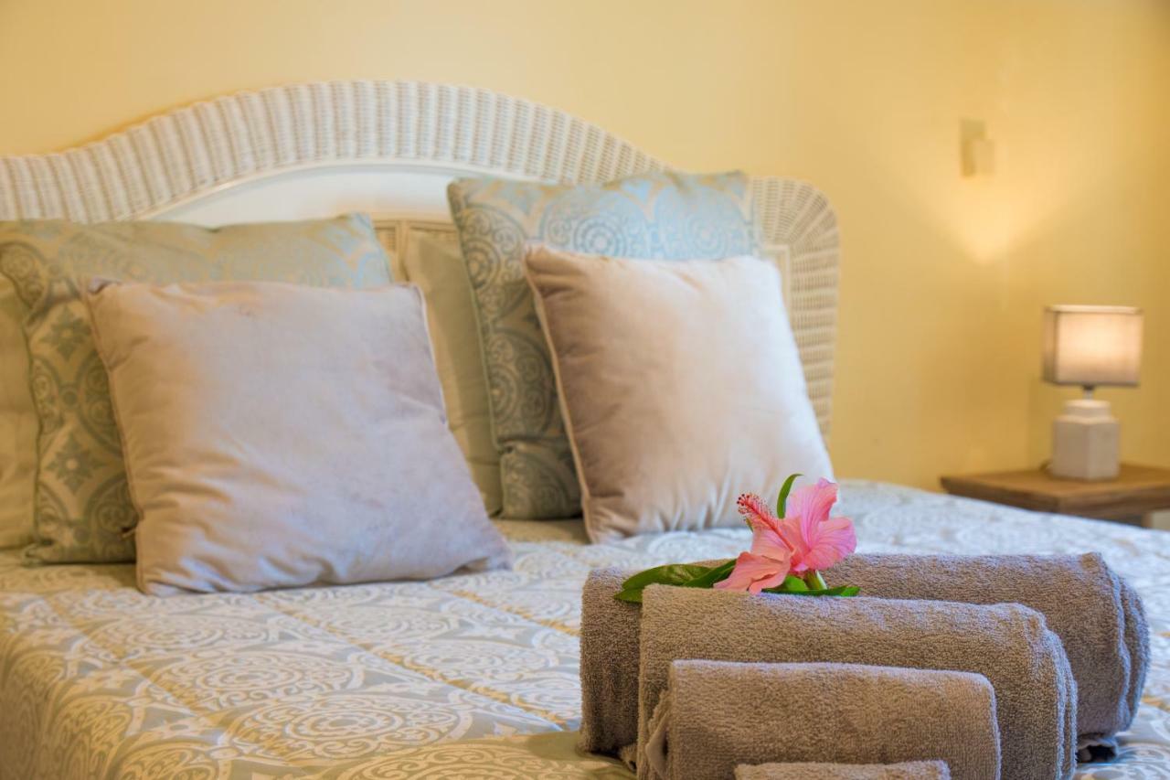 Villa Yvonne,Private Pool,Private Parking 1,7 Km From The Beatch 阿尔布费拉 外观 照片